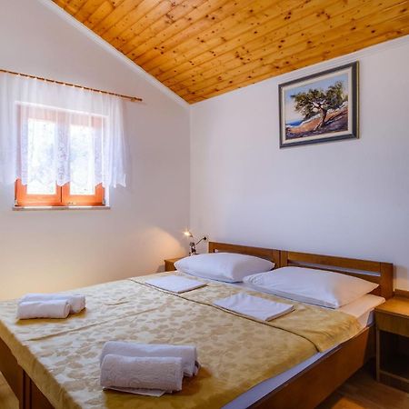 Apartments Stipe Mali Lošinj Exterior foto